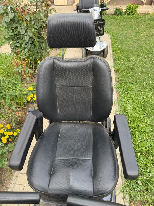 Scuter/Triciclu Electric Invacare Comet