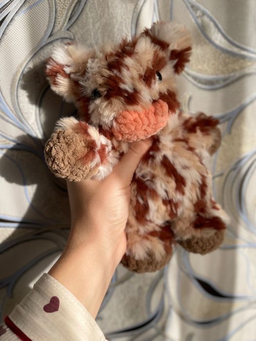 Вязаные игрушки, теленок Чарли