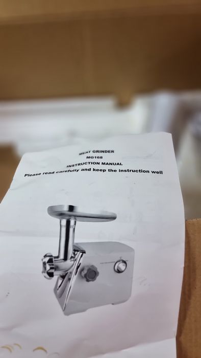 Продаётся электромясорубка