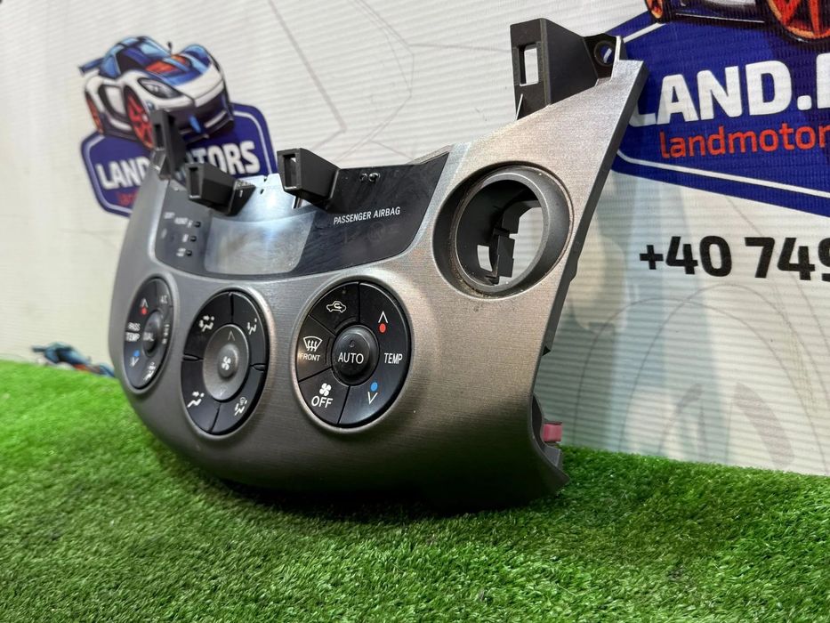 PANOU CENTRAL COMANDA CLIMA TOYOTA RAV 4 2.2 DIESEL 2AD-FTV 2012 COD OEM 4554202040 5590042381 2013-2018