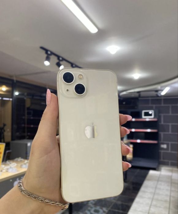 Срочно продам айфон 13