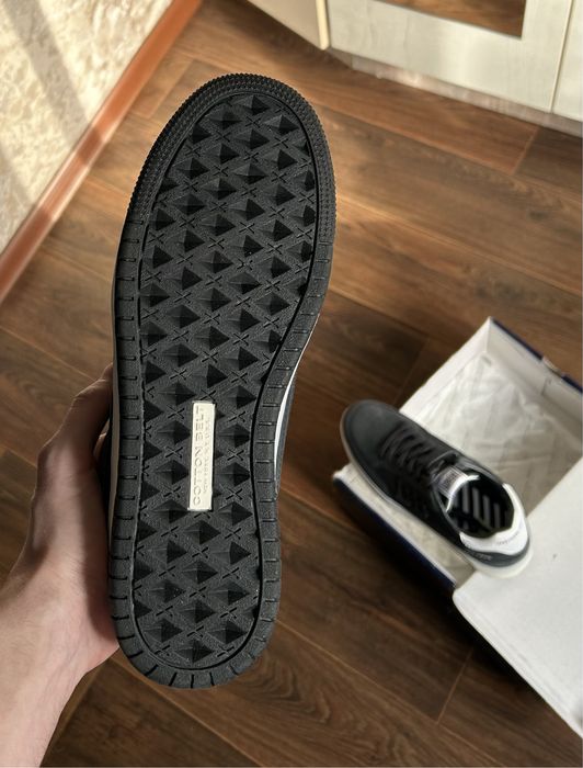 Кроссовки мужские новые