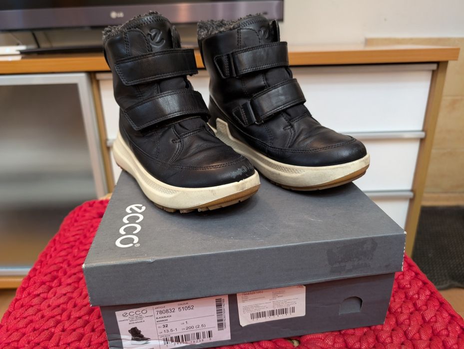 Продам детские  кожаные ботинки ECCO 32 р-р