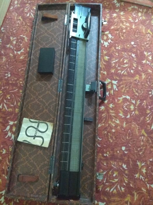 Машина вязальная Нева 2.