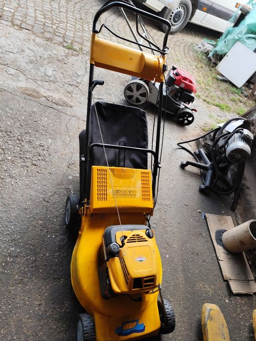 Бензинова косачка самоходна