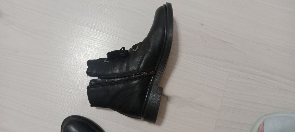Ботиночки черные кожаные на весну