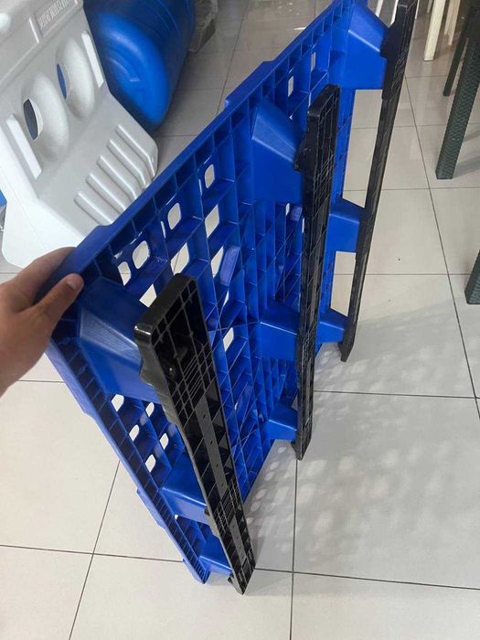 Поддоны пластиковые (паллеты). Оптом и в розницу.