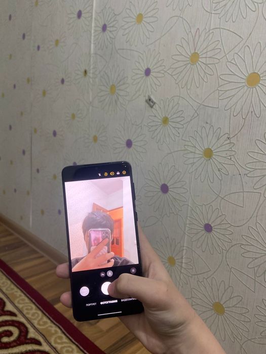 Samsung Galaxy S21+ Буу