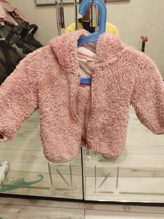 Продам детские куртки