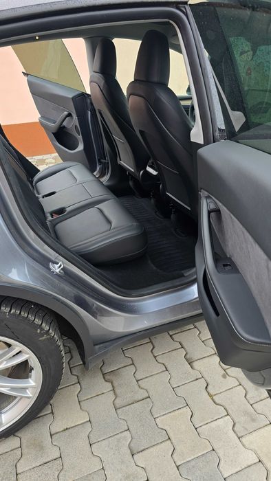 TESLA Y 2023 FULL , 60.000 km...