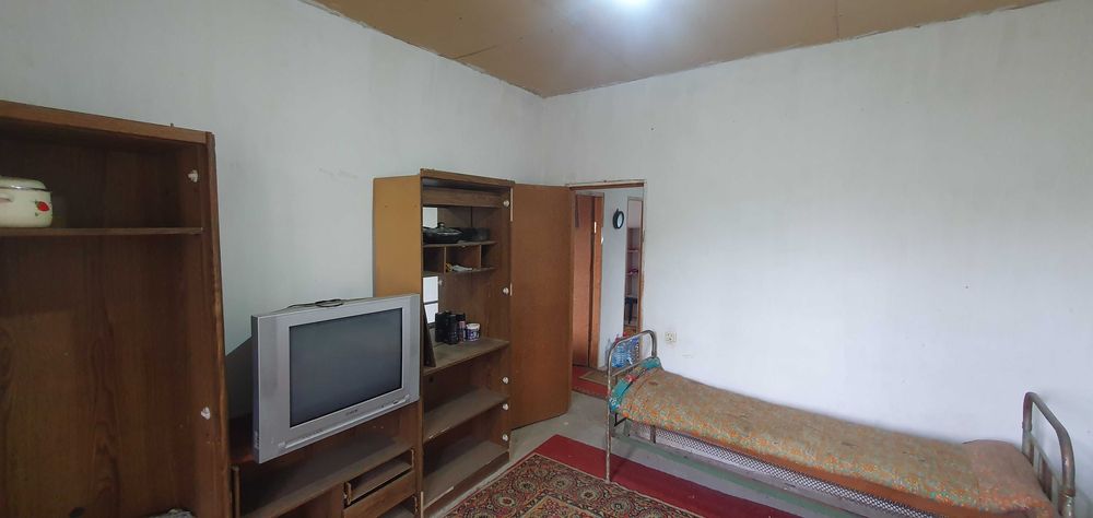 Продам дом дачу в Жандосова.