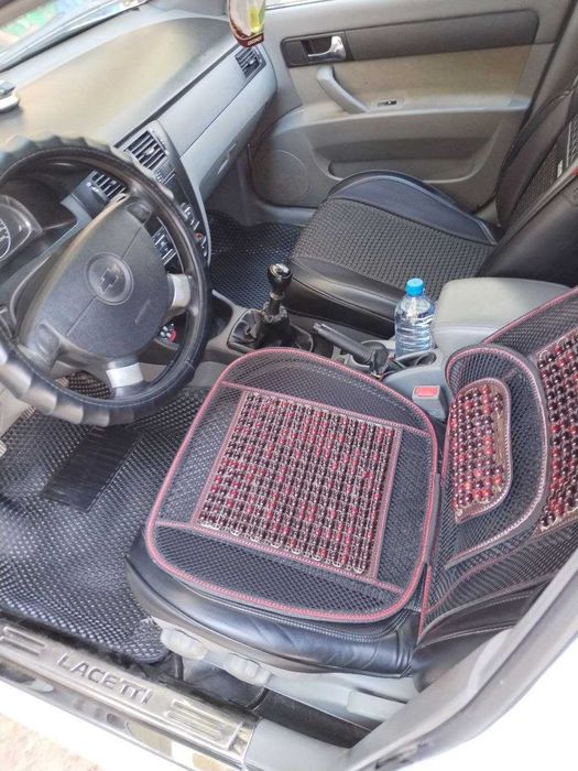 Gentra avtomobil sotiladi