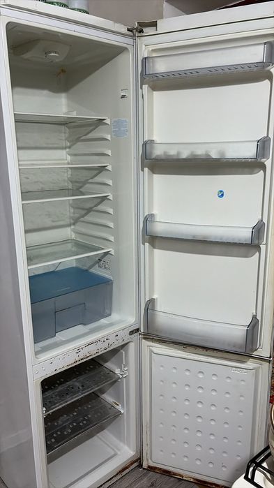 Продается Б/у холодильник