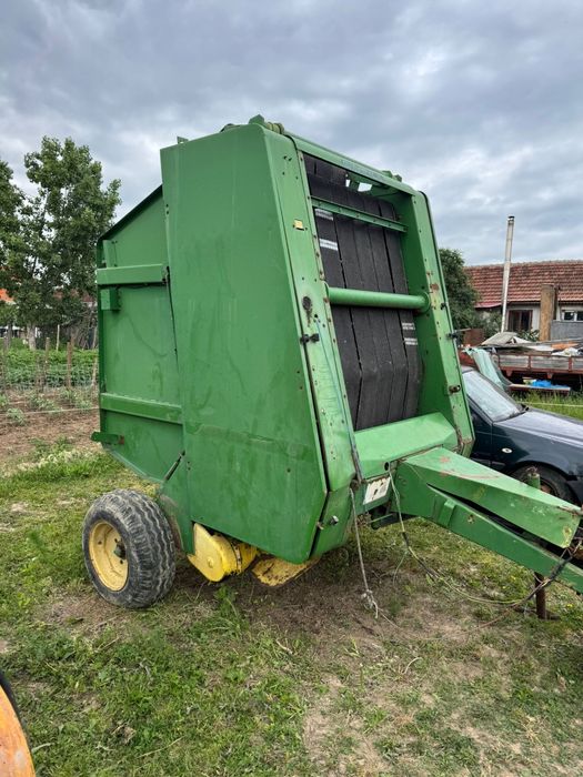 Balotiera presa John Deere 550