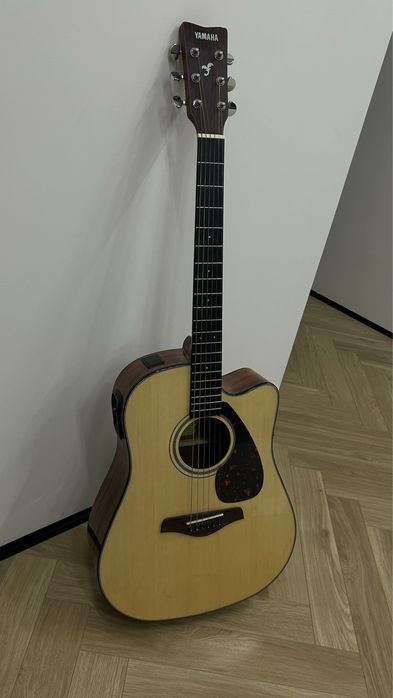 Гитара Ямаха FGX800C