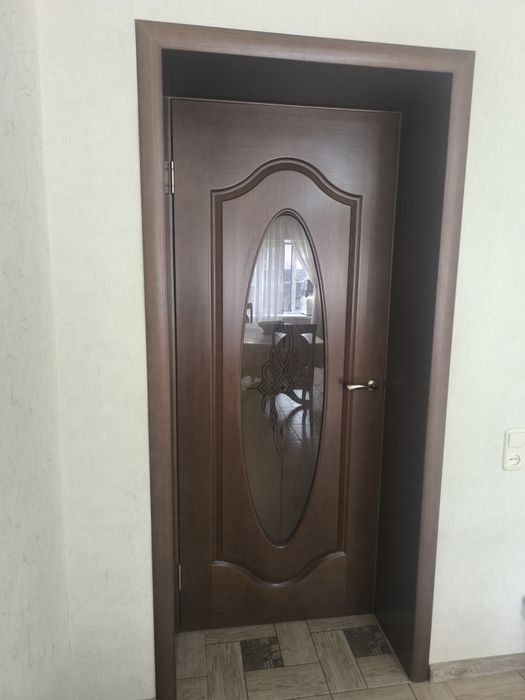 Продам двери 5 шт