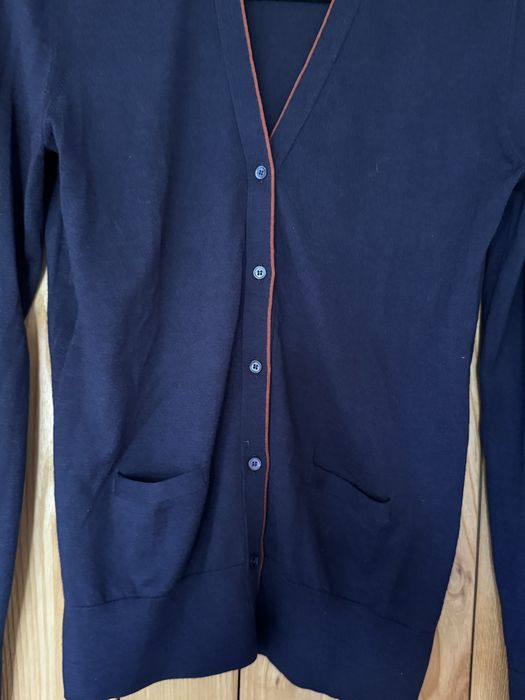 Loro Piana жилетка от 100% фино мерино.