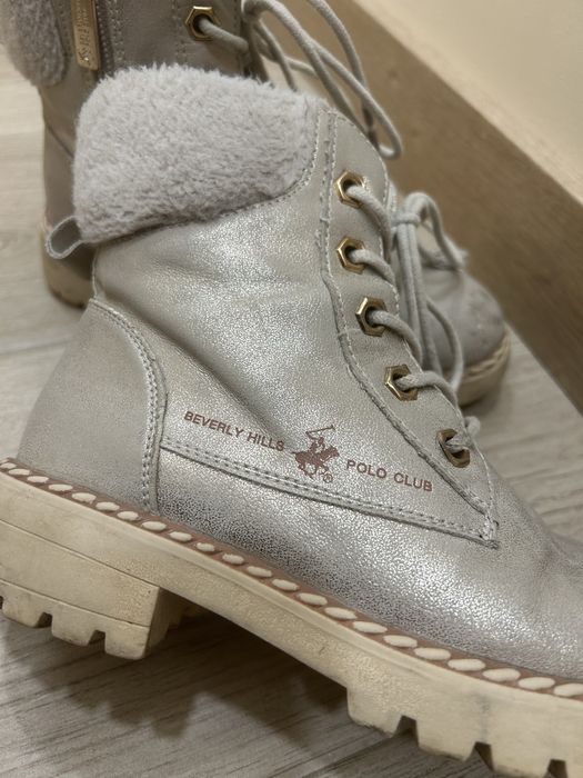 34 златисти боти