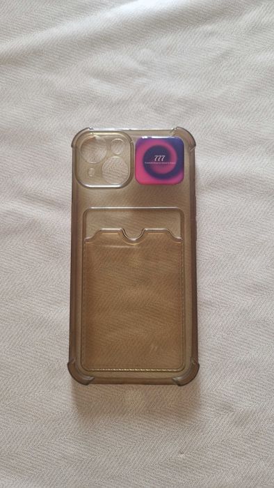 Чехол на iPhone 13