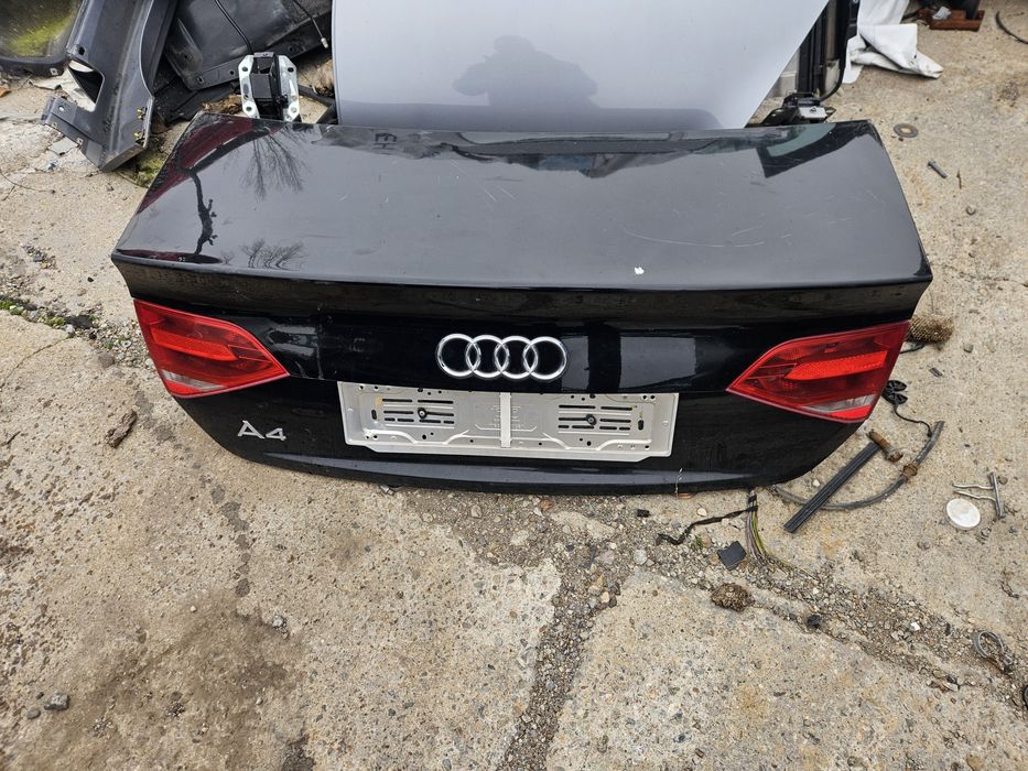 Заден капак черен ва Audi A4 B8 седан