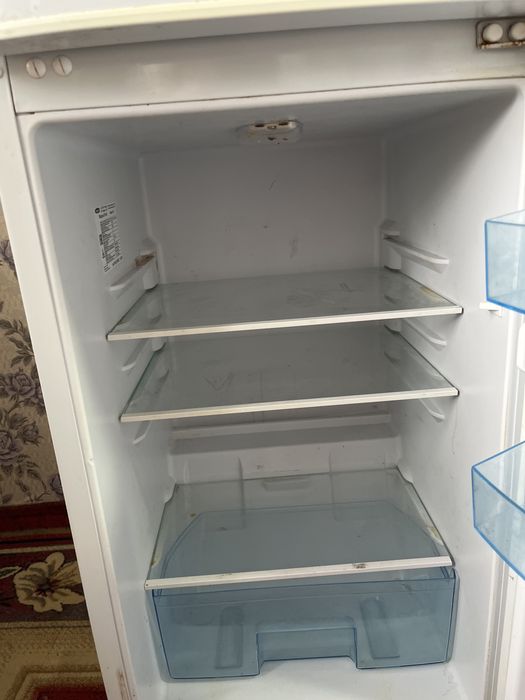 Продам холодильник