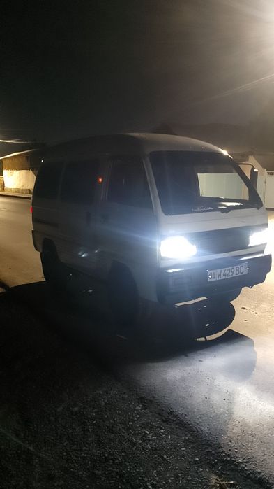 Moshina yaxshi ozgina shi bor haydasa boladi