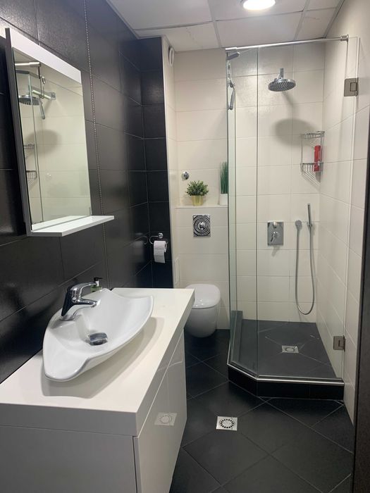 Дава се под наем Тристаен апартамент в Карлово - 100 кв.м за 510 € - Снимка #16