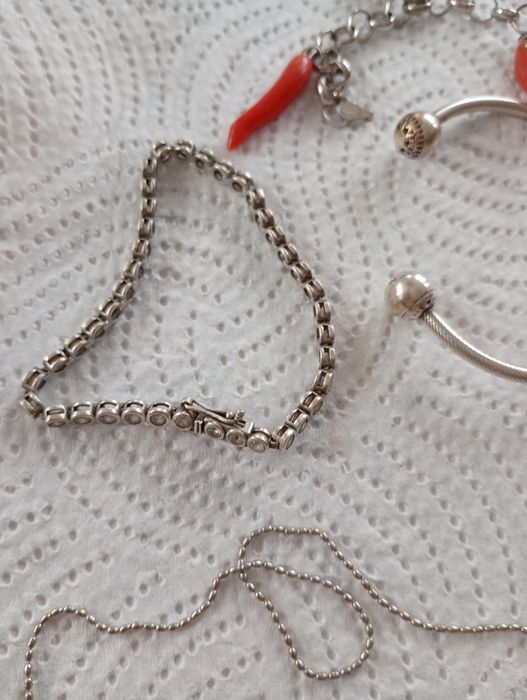 Lot argint  brățari și lanțuri