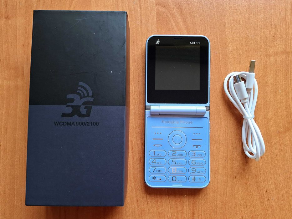 Сгъваем телефон само за 20 евро