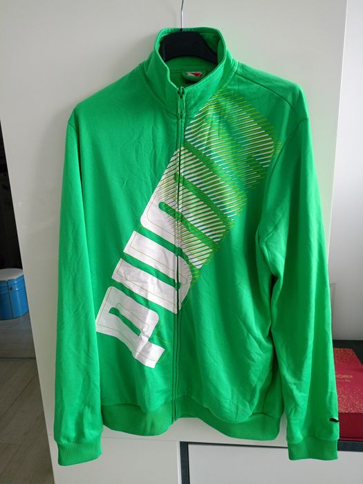 Vând bluza sport Puma, produs de calitate superioara mărimea L.