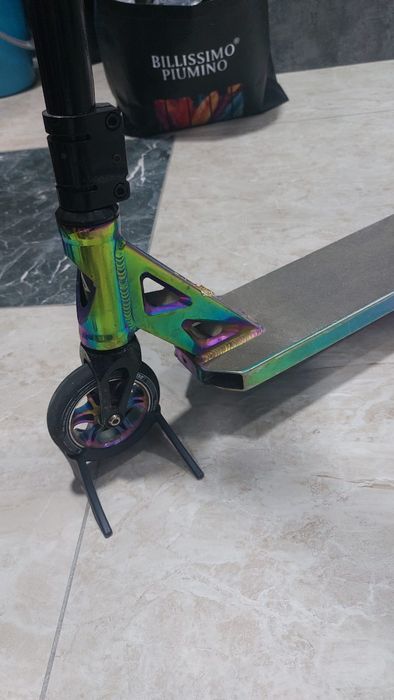 Продаю профессиональный трюковой самокат