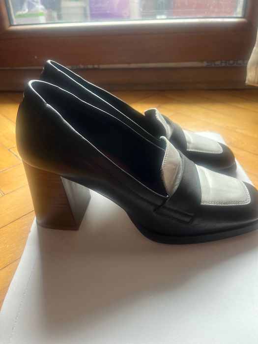 Естествена кожа обувки Pat Calvin