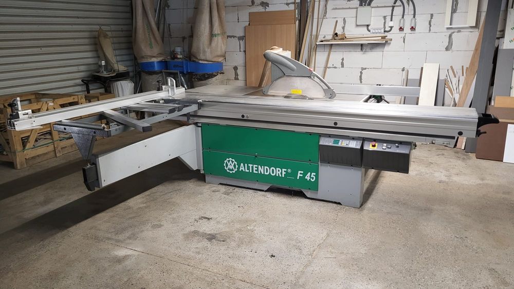 Продавам форматно-разкроващ циркуляр Altendorf F 45