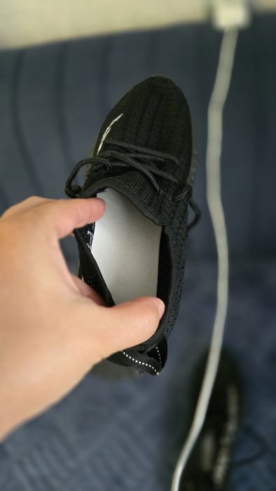 Кросовки 39 размер за 2500тг .Новые