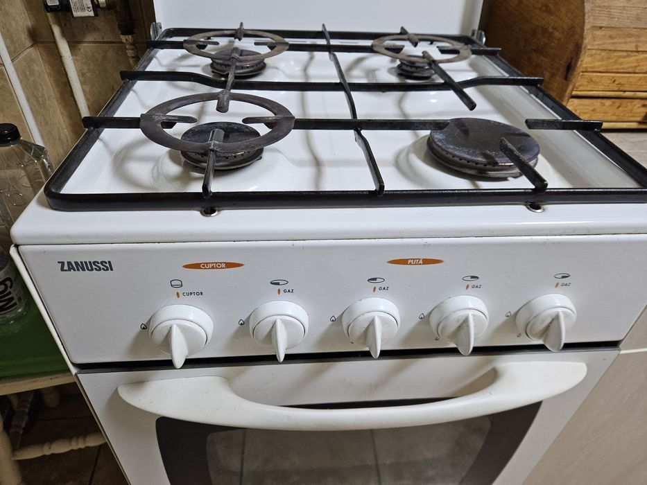 Aragaz Zanussi Alb