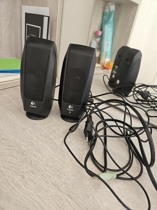Тон колонки Logitech S120