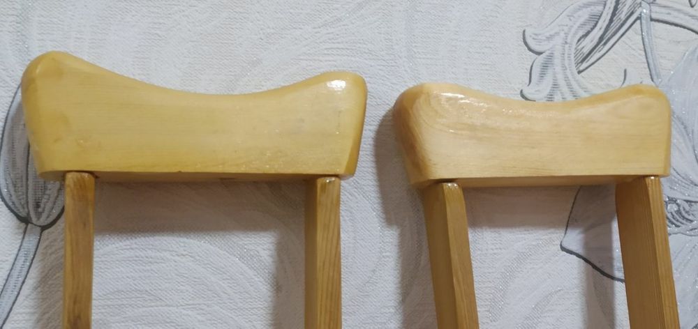 Доставка. Детские костыли деревянные