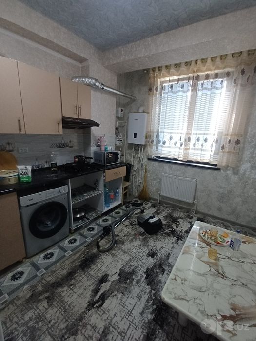 уй сотилади 8 этажлик