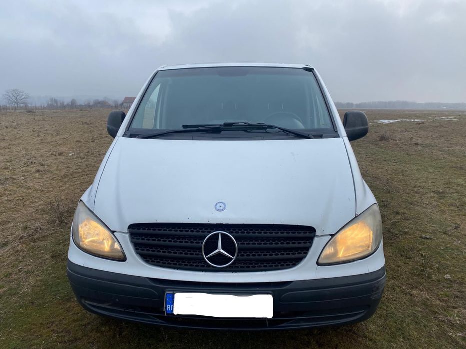 Mercedes Vito 2.2  an fabriacatie 2005 cu FRIG