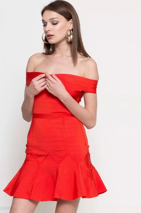 Rochie rosie pe umeri Missguided