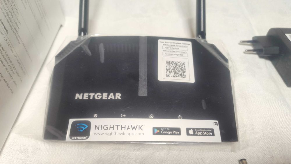 NETGEAR R6120 рутер