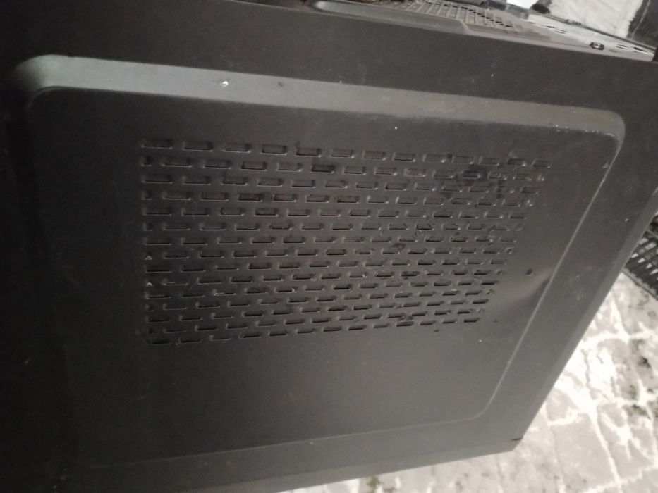 Kopyuter kase hamma narsasi ichida