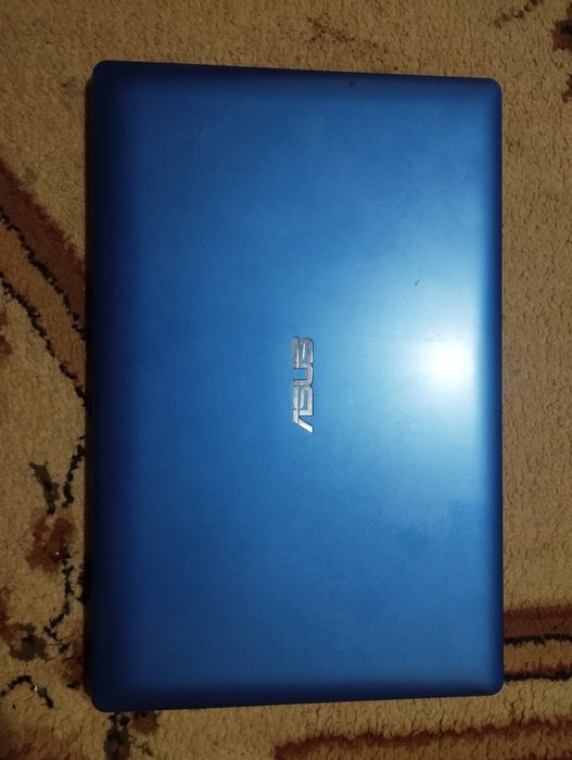 Продам ноутбук Асус в хорошем состоянии