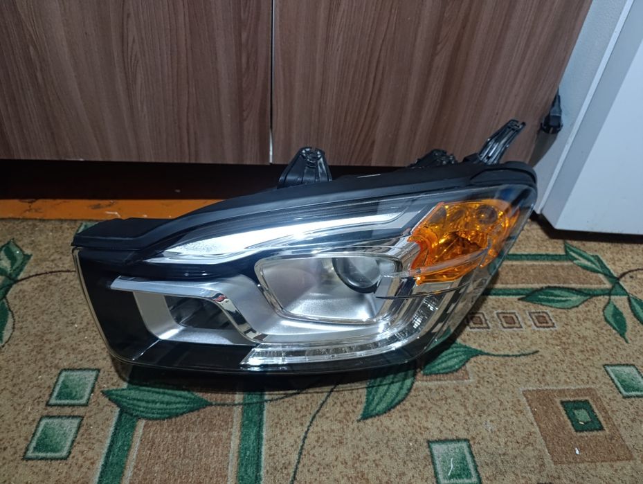 Фары на ssang Yong Actyon