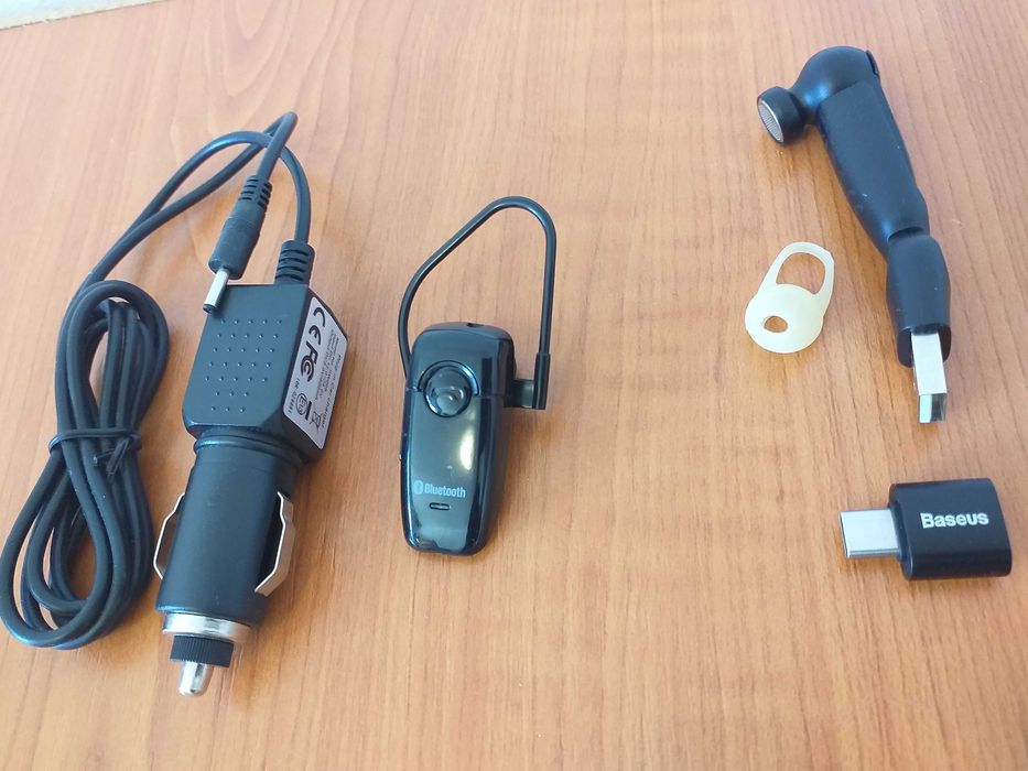 2 Handsfree/casca cu bluetooth noi,cu conectare,prindere etc.Model BH4