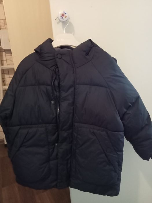 Продам зимнюю куртку на мальчика