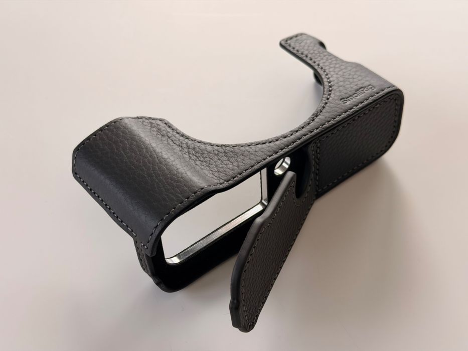 Husa Piele SmallRig pentru Fujifilm X100VI Negru 4700 impecabila