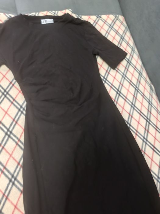 Женское платье в хорошем состоянии.