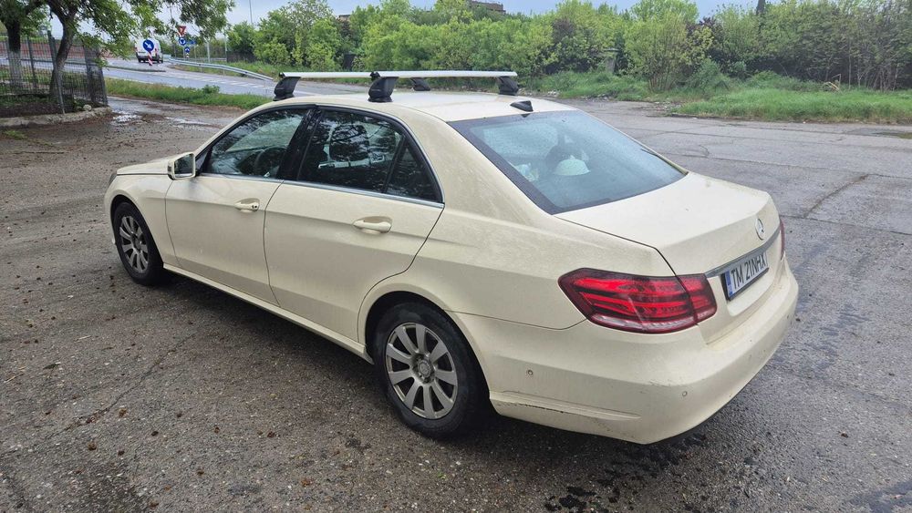 Vand Mercedes E200