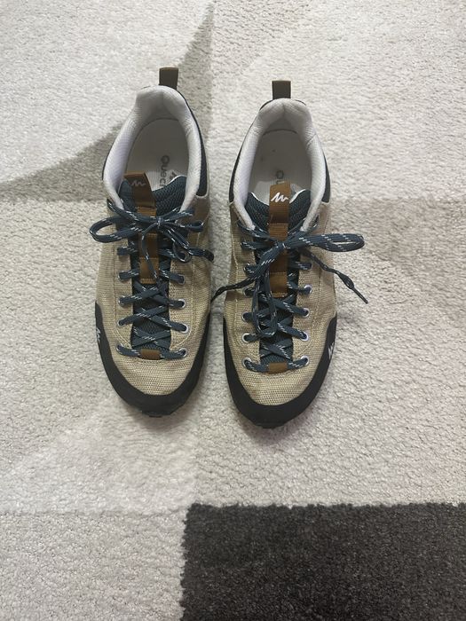 Турисрически обувки QUECHUA